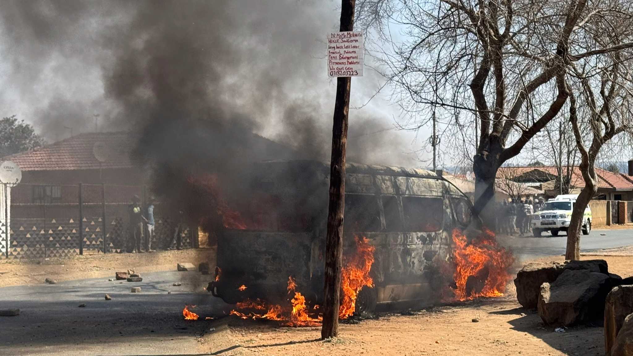One dead, two injured after e-hailing vehicles torched